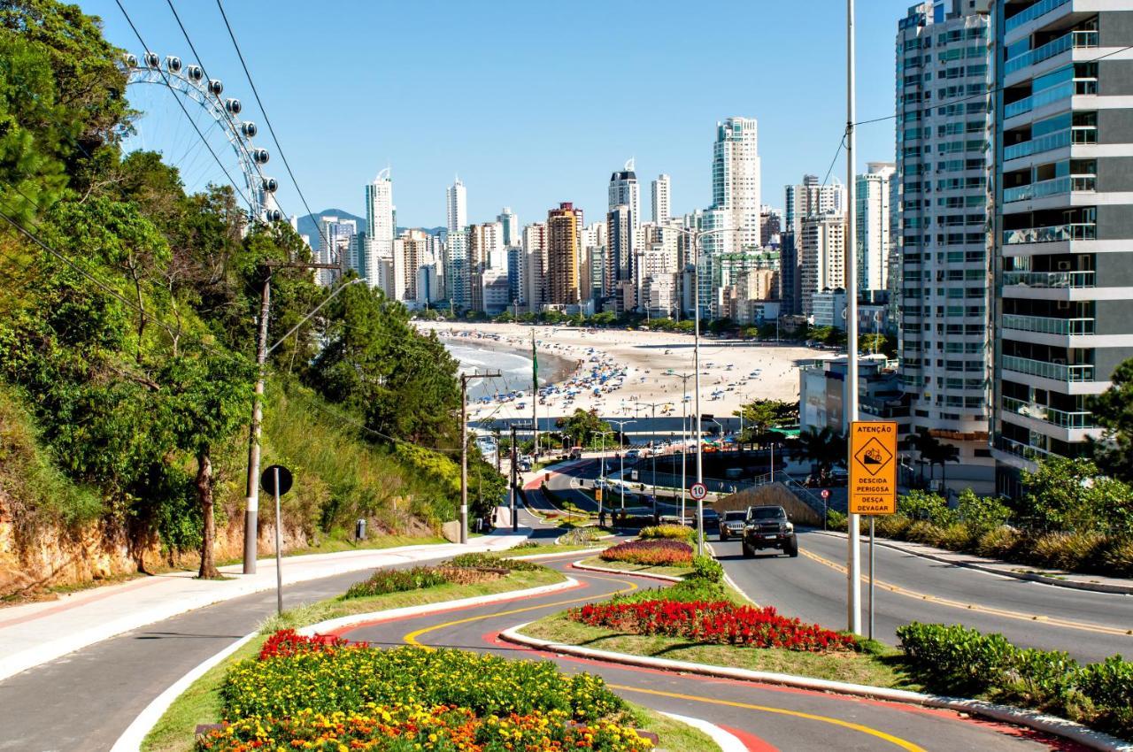 Estaleiro Com Charme - Ar, Churras E Pet Friendly Balneario Camboriu Exterior photo